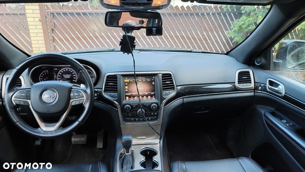 Jeep Grand Cherokee - 25