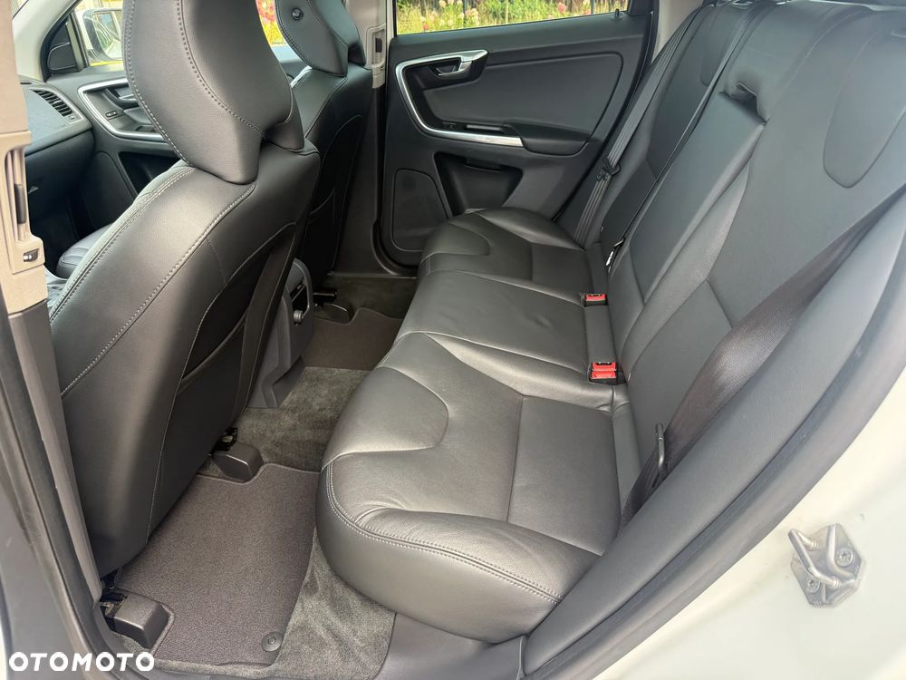 Volvo XC 60 D4 Geartronic Summum - 31