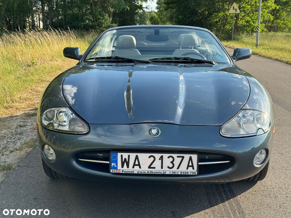 Jaguar XK8 - 9