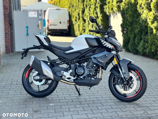 CFMoto NK