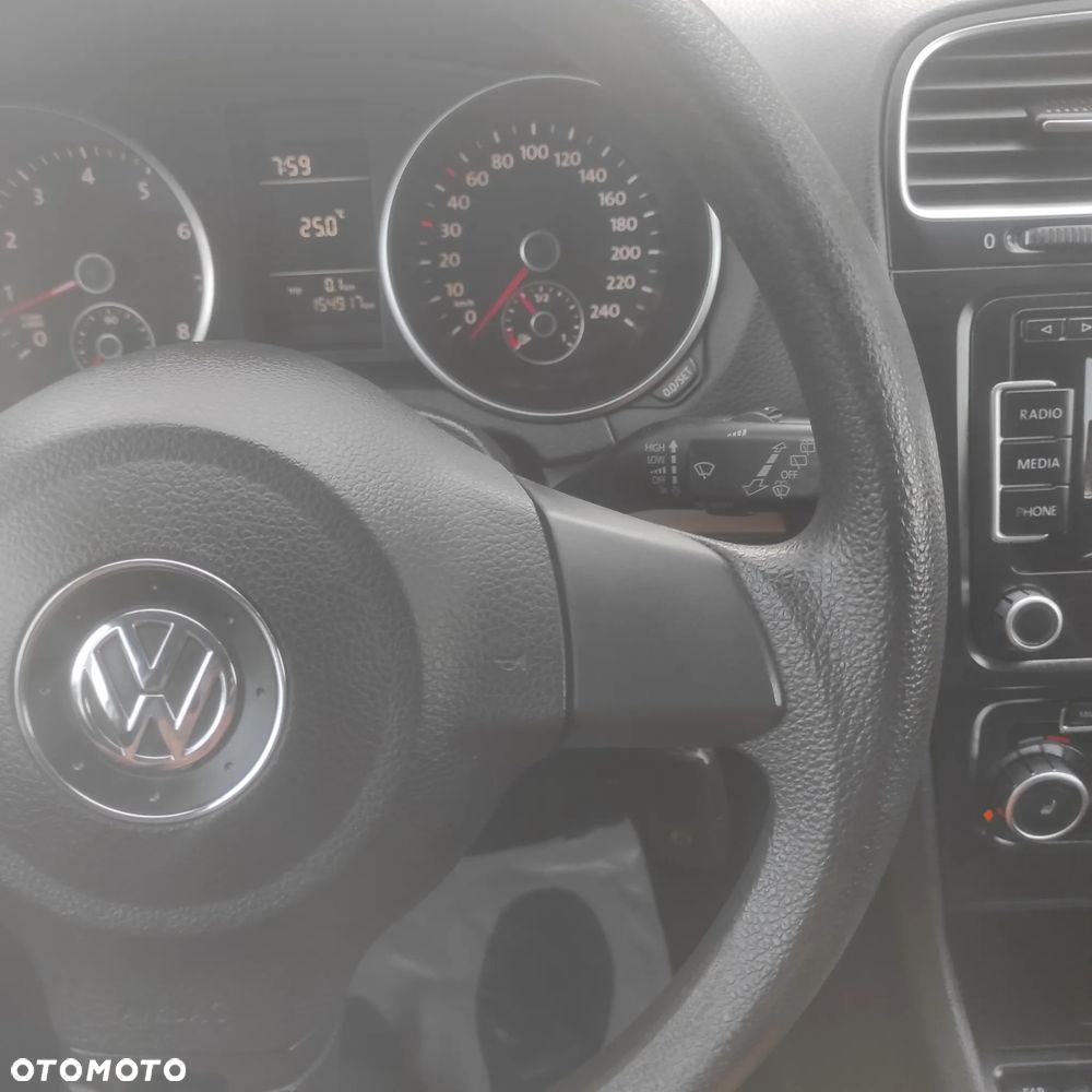 Volkswagen Golf - 25