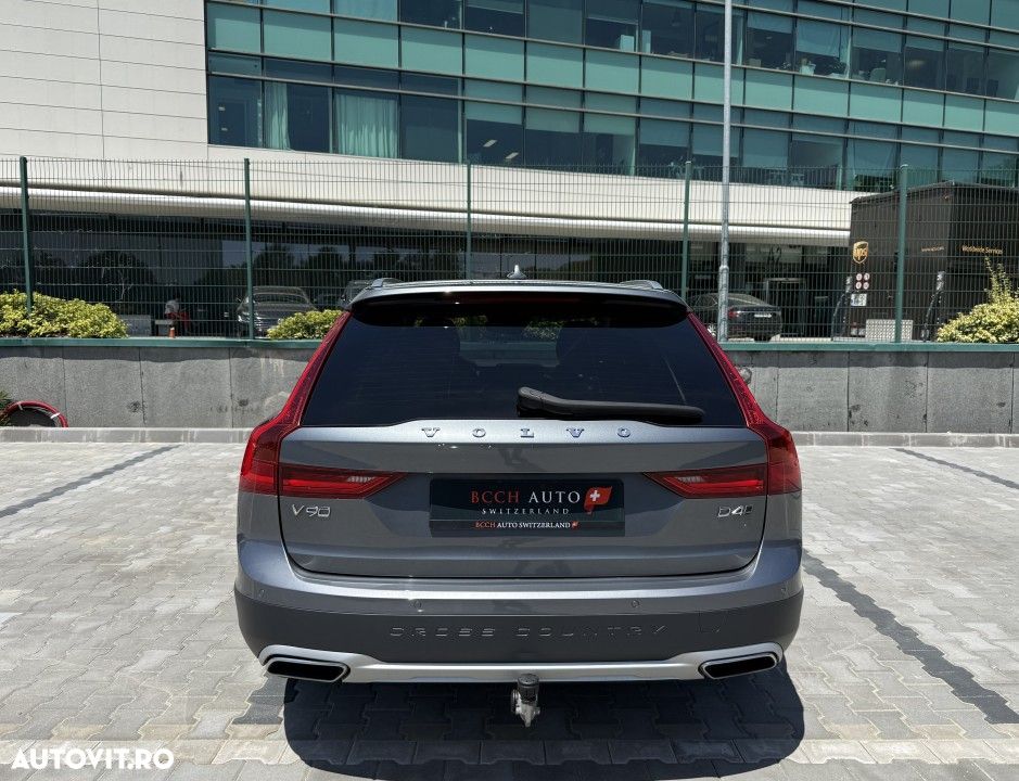 Volvo V90 Cross Country D4 AWD Geartronic - 5
