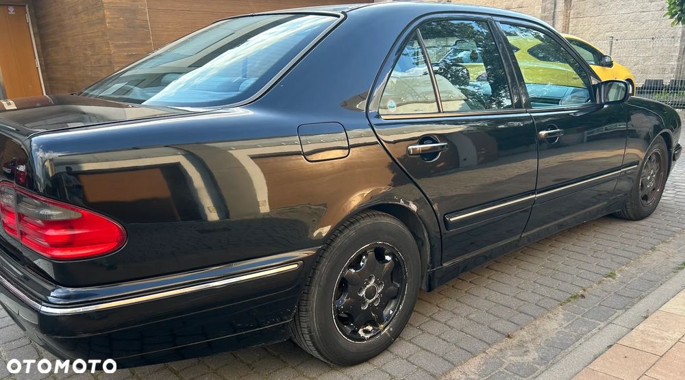 Mercedes-Benz Klasa E 240 Avantgarde - 7