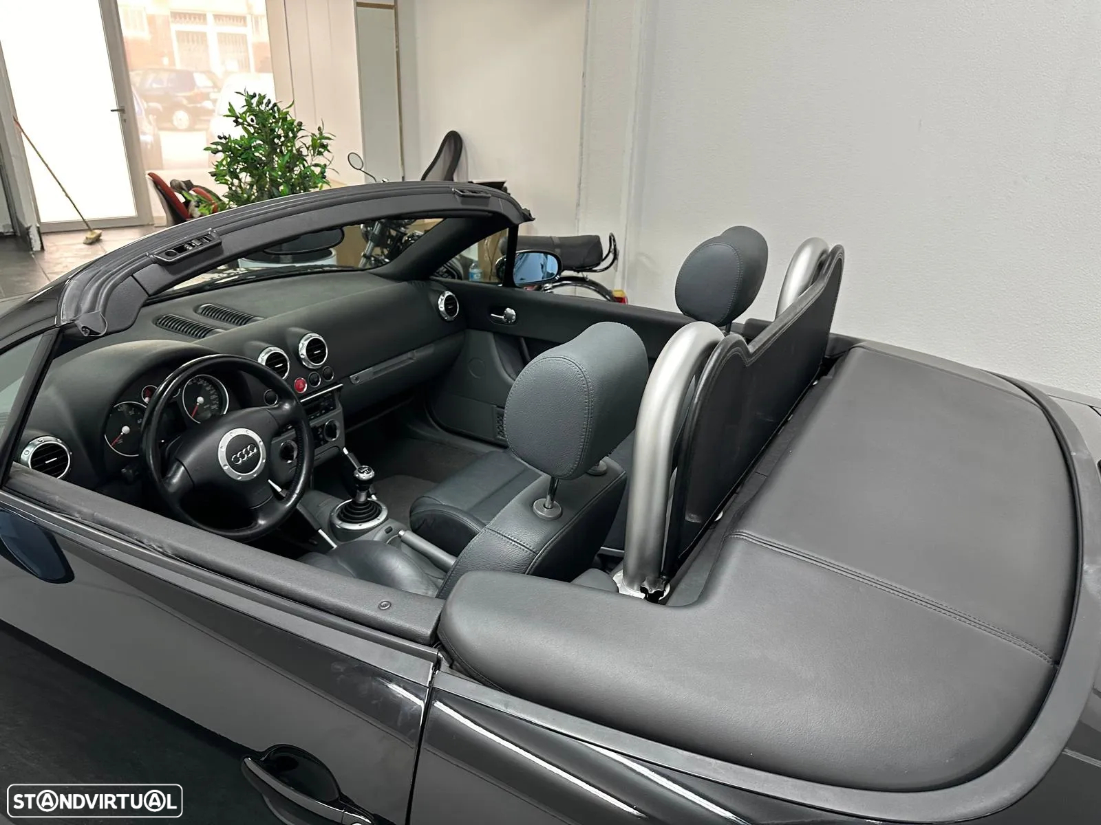 Audi TT Roadster 1.8 T - 22