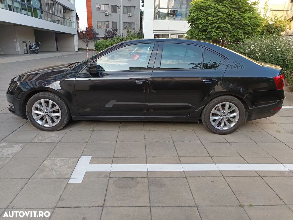 Skoda Octavia 2.0 TDI DSG Style - 7