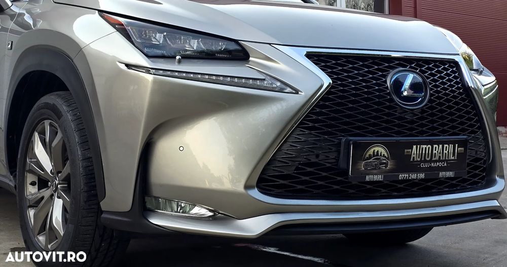 Lexus Seria NX 300h E-FOUR F SPORT - 12