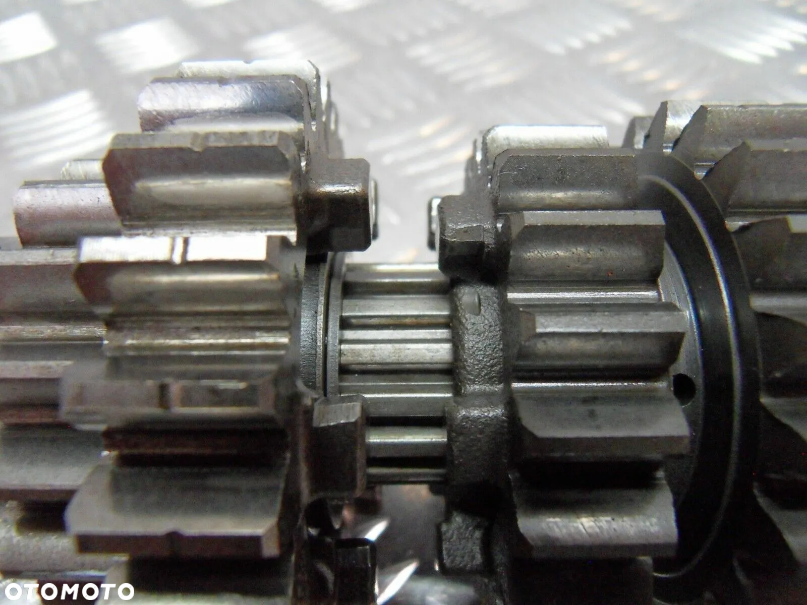 SKRZYNIA BIEGÓW KOMPLETNA SUZUKI GSXR 750 K1 K2 K3 - 5