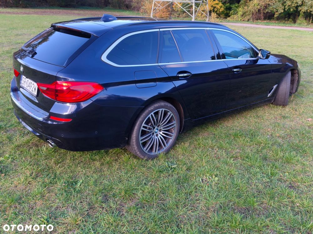BMW Seria 5 525d - 6