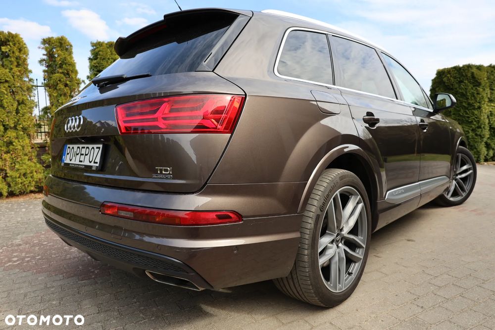 Audi Q7 - 7