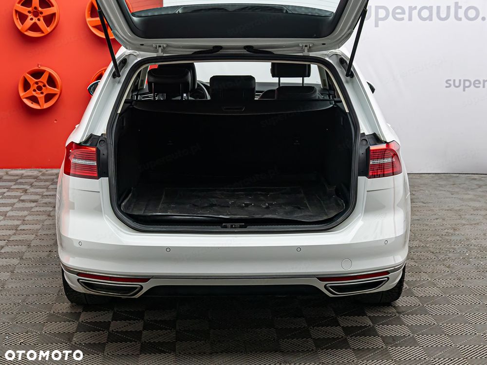 Volkswagen Passat 1.8 TSI BMT Comfortline DSG - 32