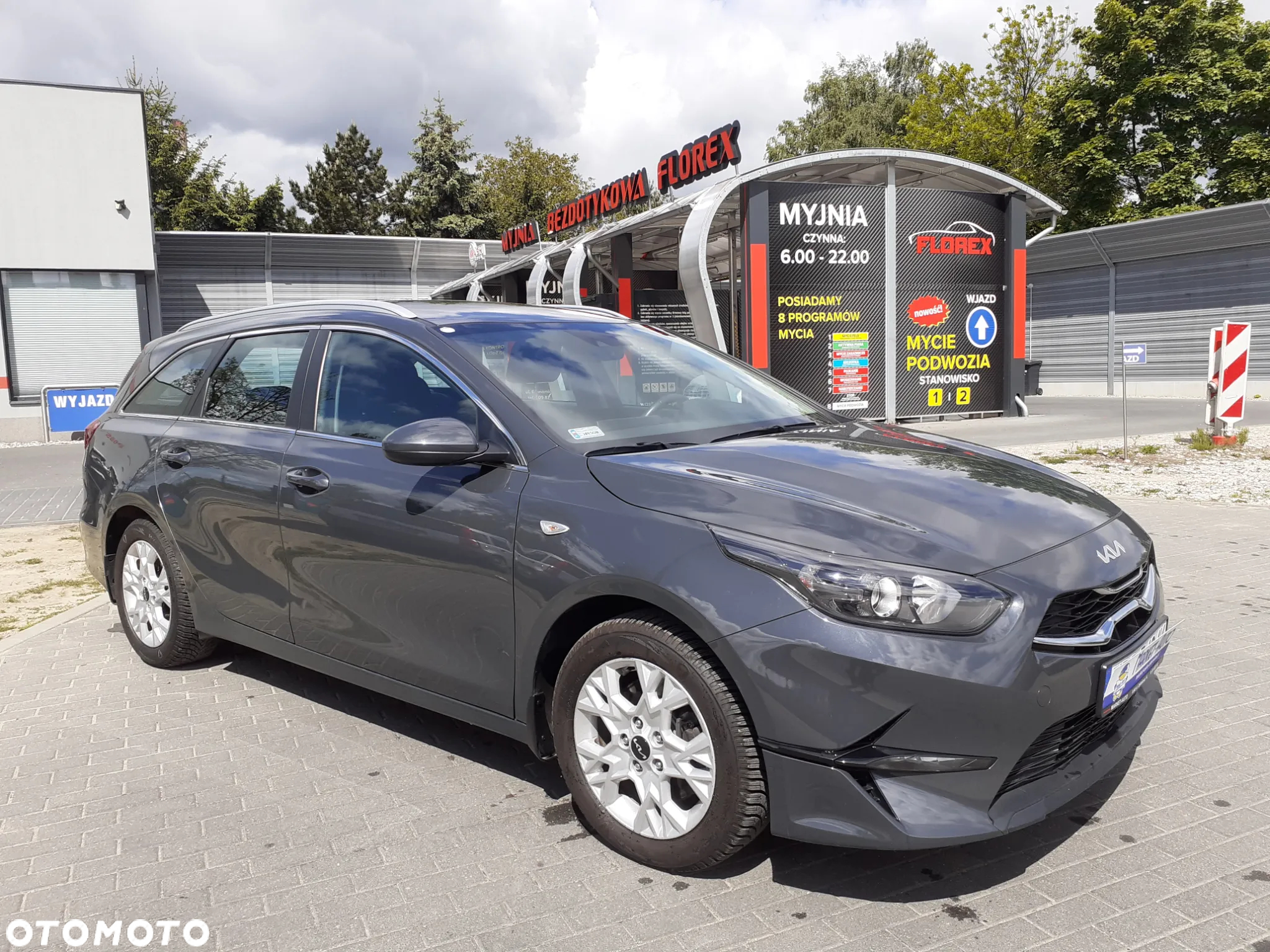 Kia Ceed - 8