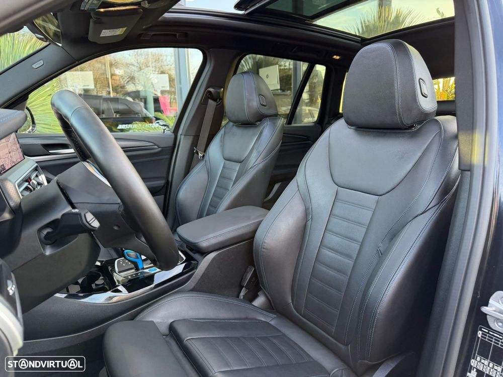 BMW iX3 M Sport Impressive - 19