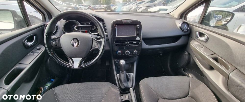 Renault Clio - 7