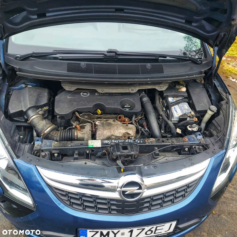 Opel Zafira 2.0 D (CDTI ecoFLEX) Start/Stop Active - 15
