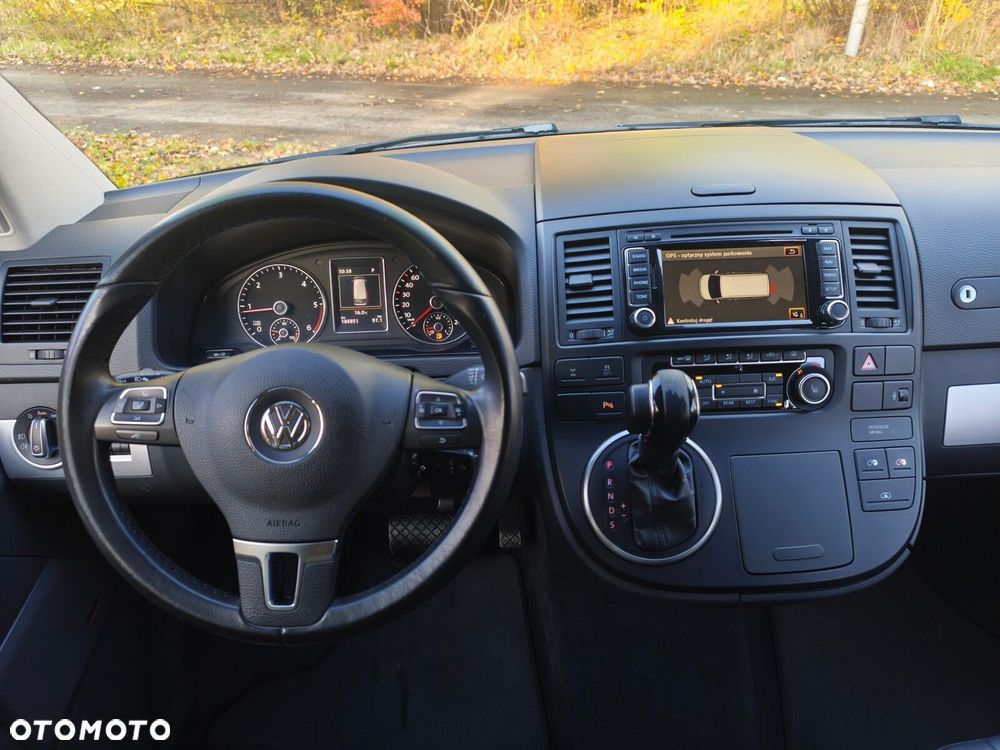 Volkswagen Multivan - 5