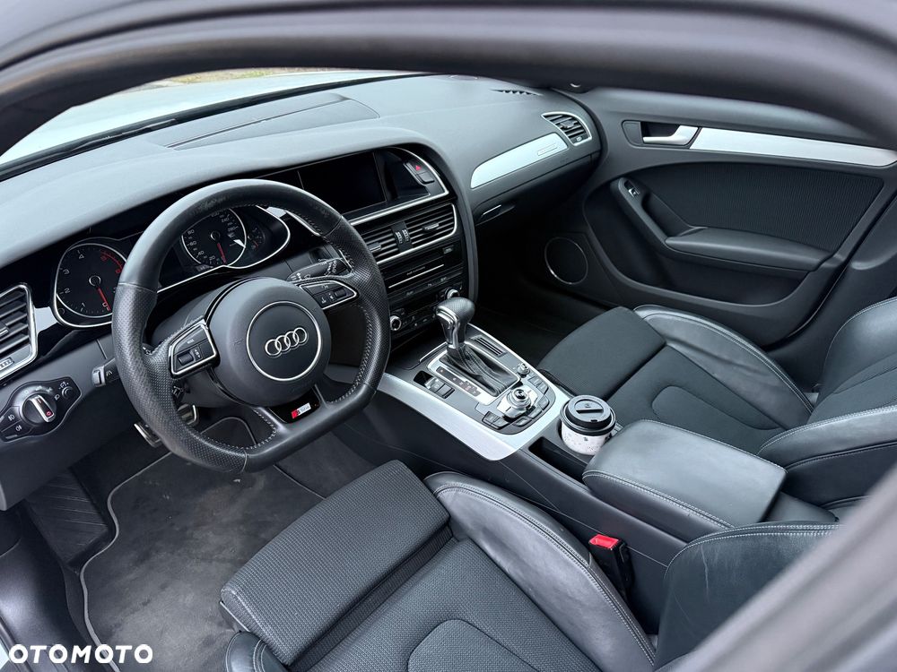 Audi A4 Avant 2.0 TDI DPF clean diesel quattro S tronic S line Sportpaket - 16