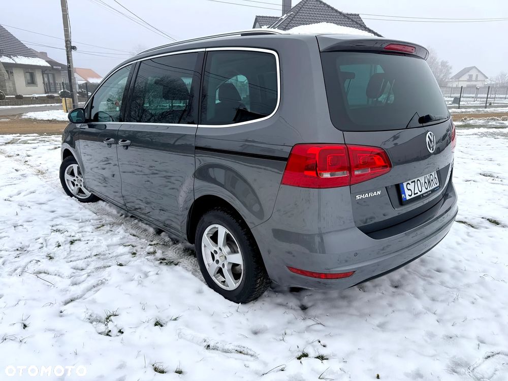 Volkswagen Sharan 2.0 TDI DSG Blue Motion Highline - 4