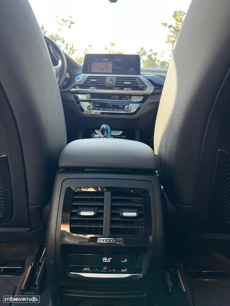 BMW iX3 Inspiring - 40