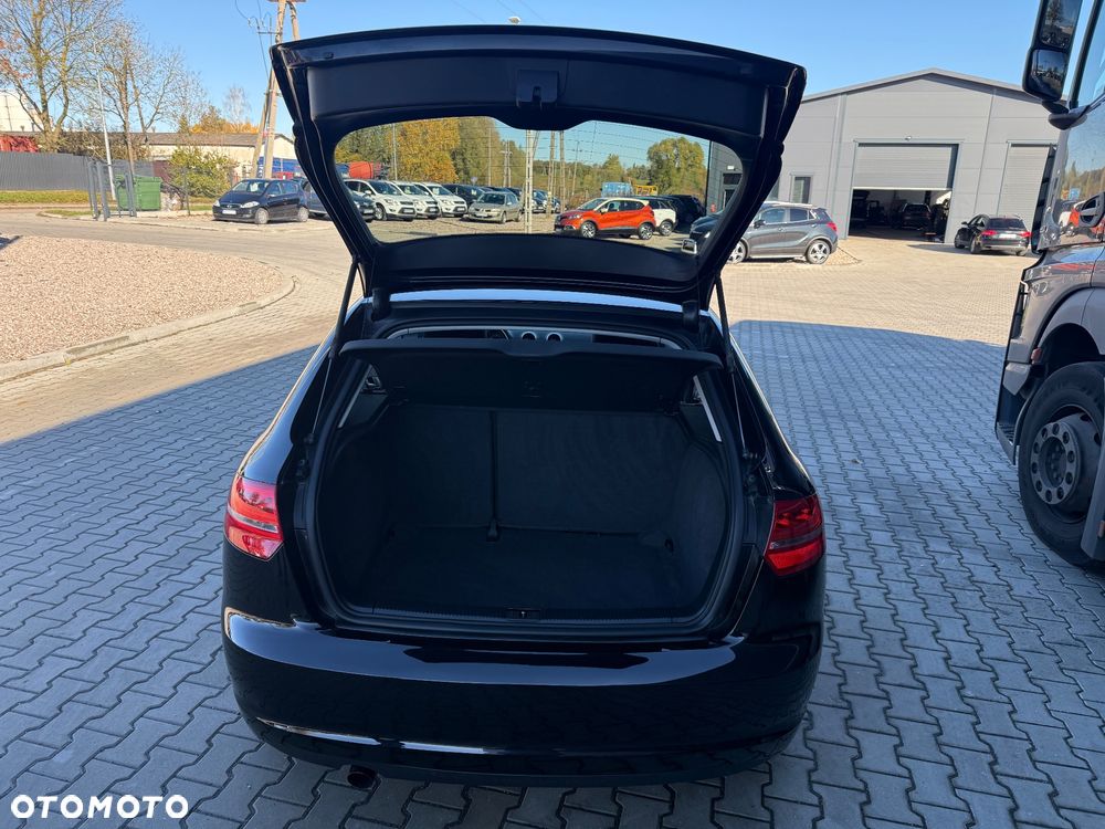 Audi A3 Sportback 1.6 TDI Attraction - 14