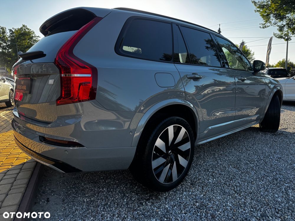 Volvo XC 90 T8 AWD Plug-In Hybrid Ultimate Dark 7os - 7