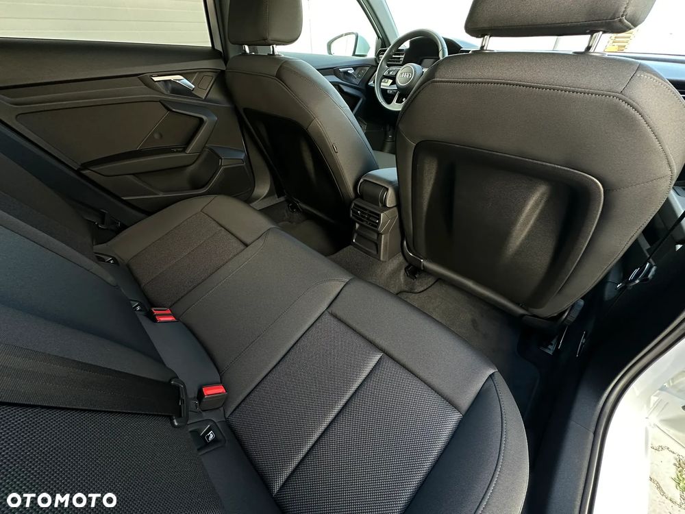 Audi A3 Limousine 35 TFSI mHEV Advanced S tronic - 23