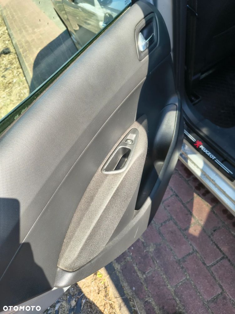 Peugeot 308 1.6 Trendy - 9