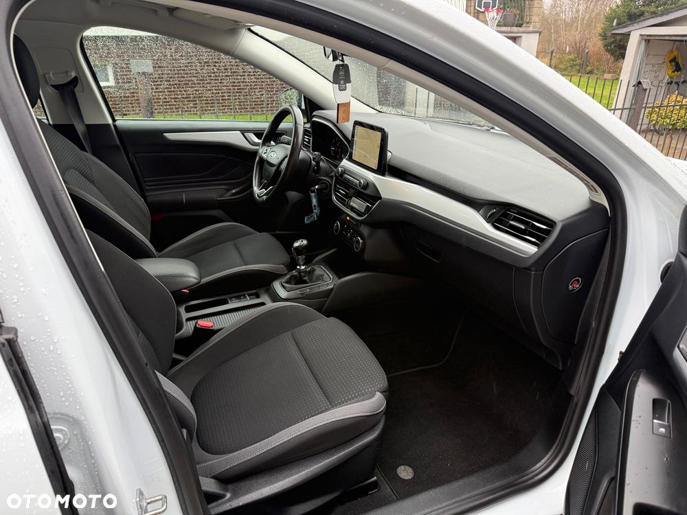 Ford Focus 1.5 TDCi DPF Start-Stopp-System Ambiente - 14