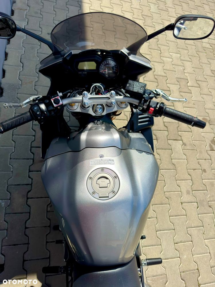 Yamaha FZ - 13