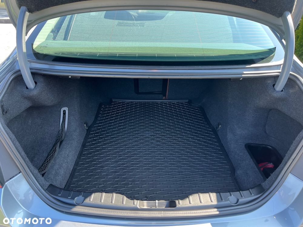 BMW Seria 5 530d - 28