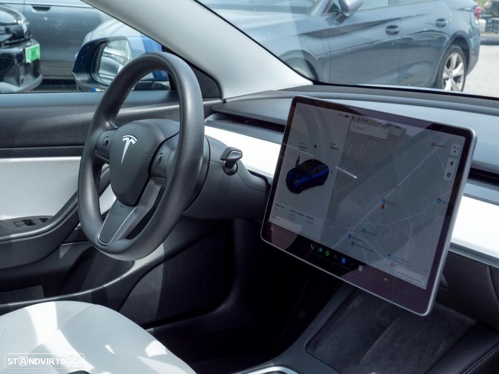 Tesla Model 3 Long-Range Dual Motor AWD - 19