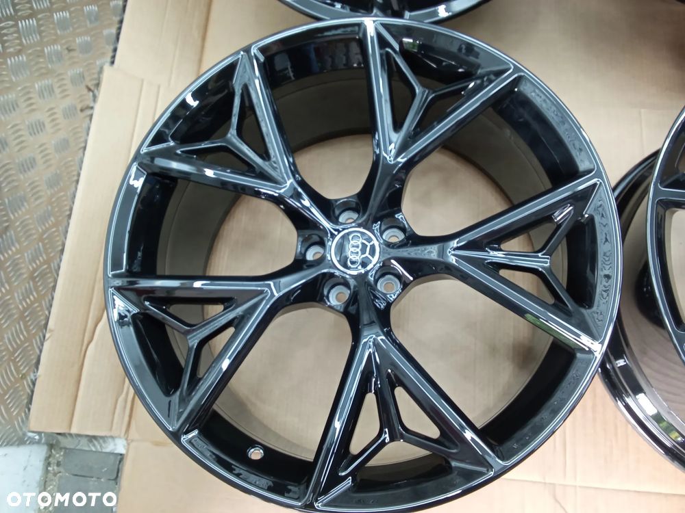 Felgi Audi Q8, SQ8, RS Q8, Q7, SQ7 10Jx22 et21 5x112 - 4