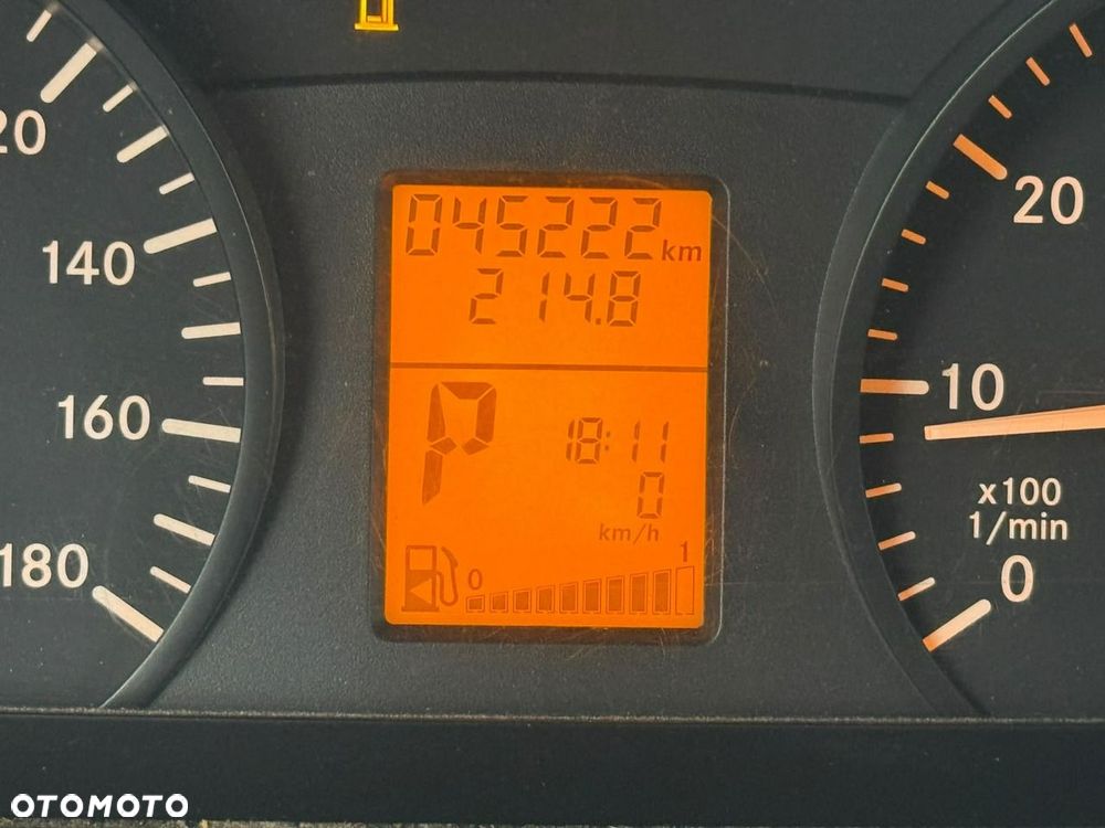 Mercedes-Benz Sprinter - 17