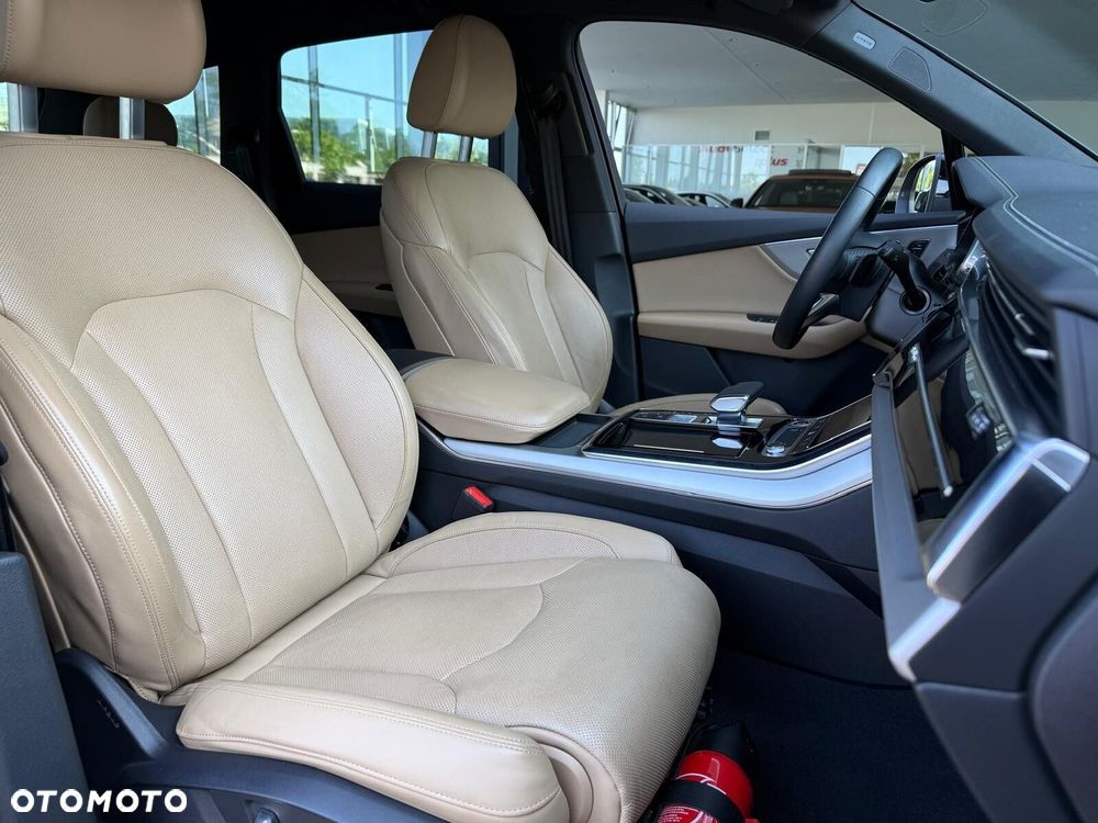 Audi Q7 55 TFSI mHEV Quattro S Line Tiptr - 23
