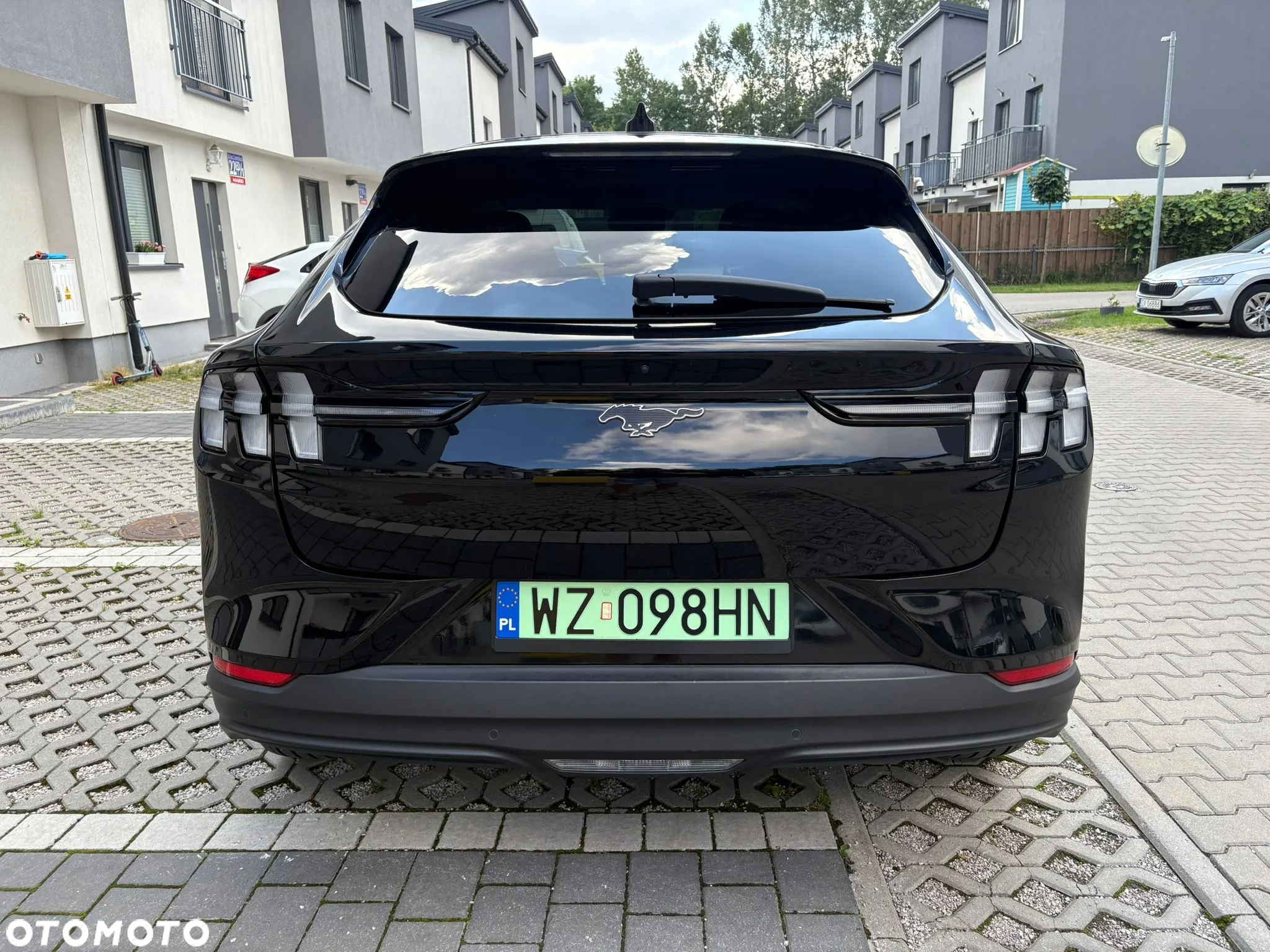 Ford Mustang Mach-E - 9