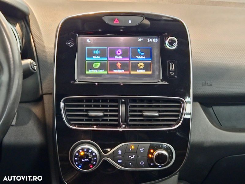 Renault Clio TCe Intens - 16