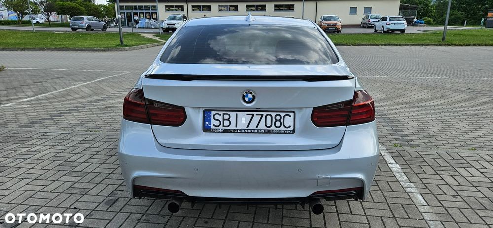 BMW Seria 3 320d xDrive Sport-Aut Luxury Line - 23