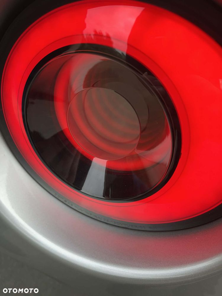 Chevrolet Corvette - 9