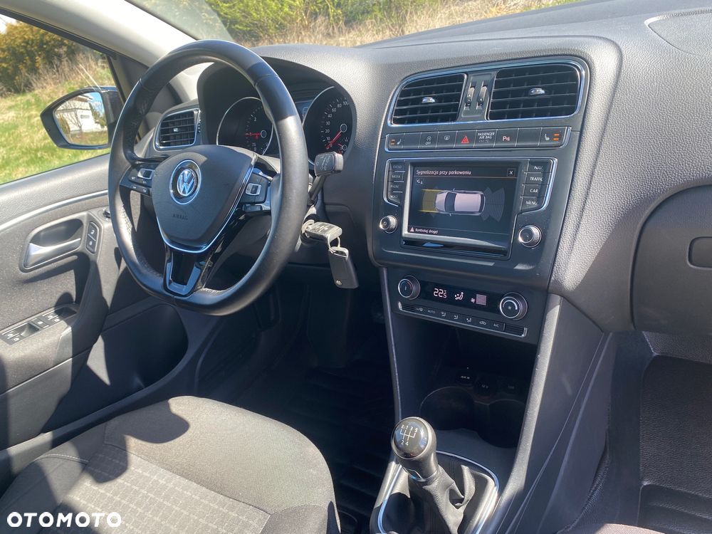 Volkswagen Polo 1.4 TDI (Blue Motion Technology) Highline - 12