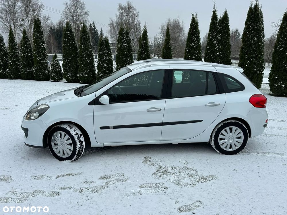 Renault Clio 1.2 16V Campus - 8