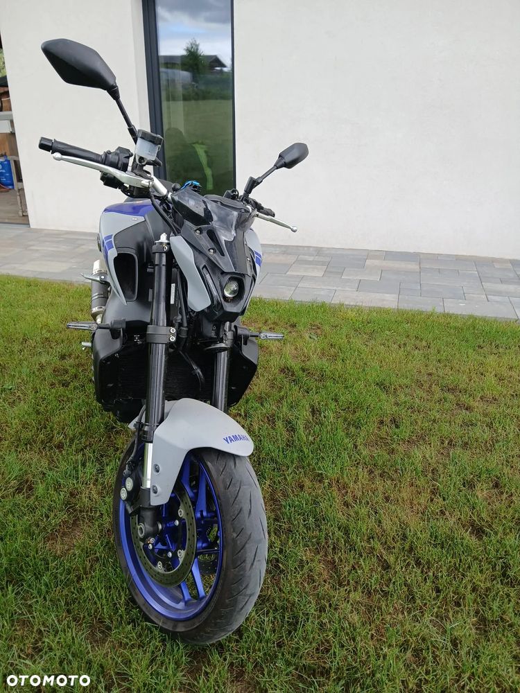 Yamaha MT - 2