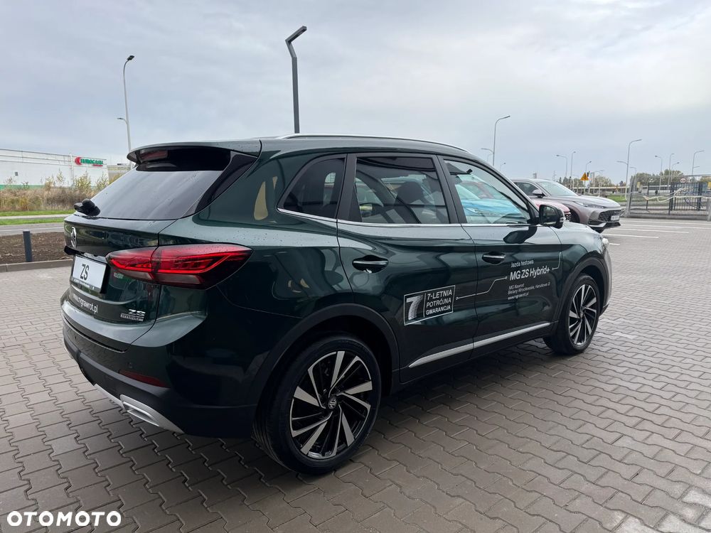 MG ZS Hybrid+ - 8