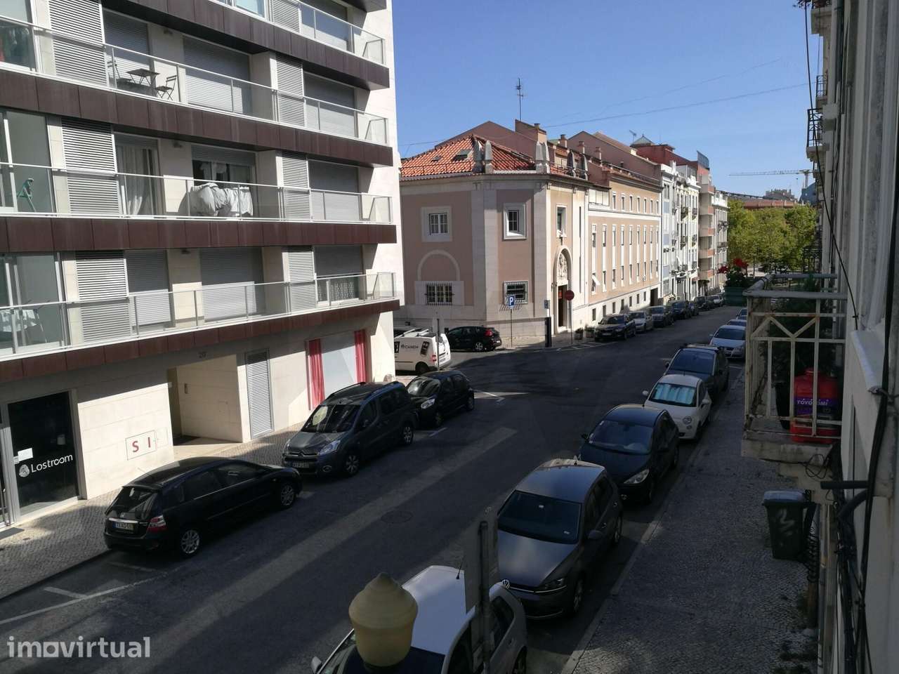 APARTAMENTO DE 7 ASSOALHADAS, REMODELADO, JUNTO AO CAMPO PEQUENO - Grande imagem: 2/23