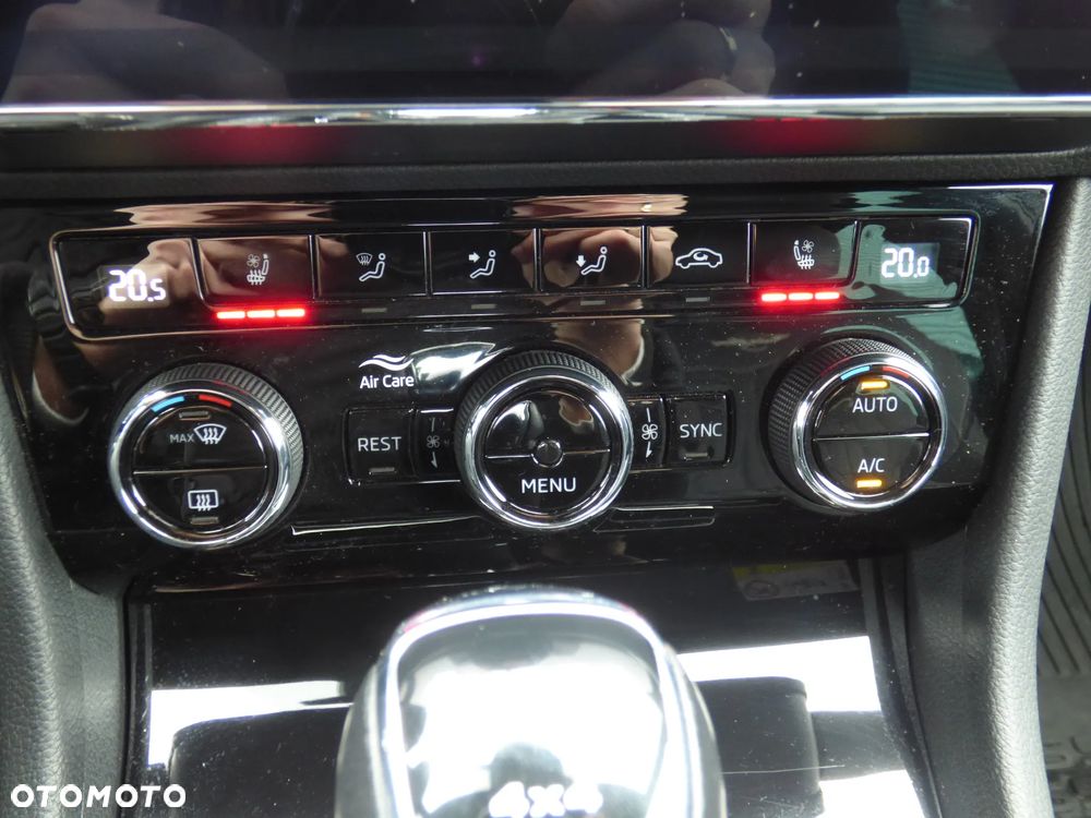 Skoda Superb 2.0 TSI 4x4 L&K DSG - 16