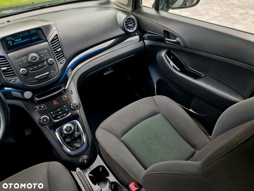 Chevrolet Orlando - 34