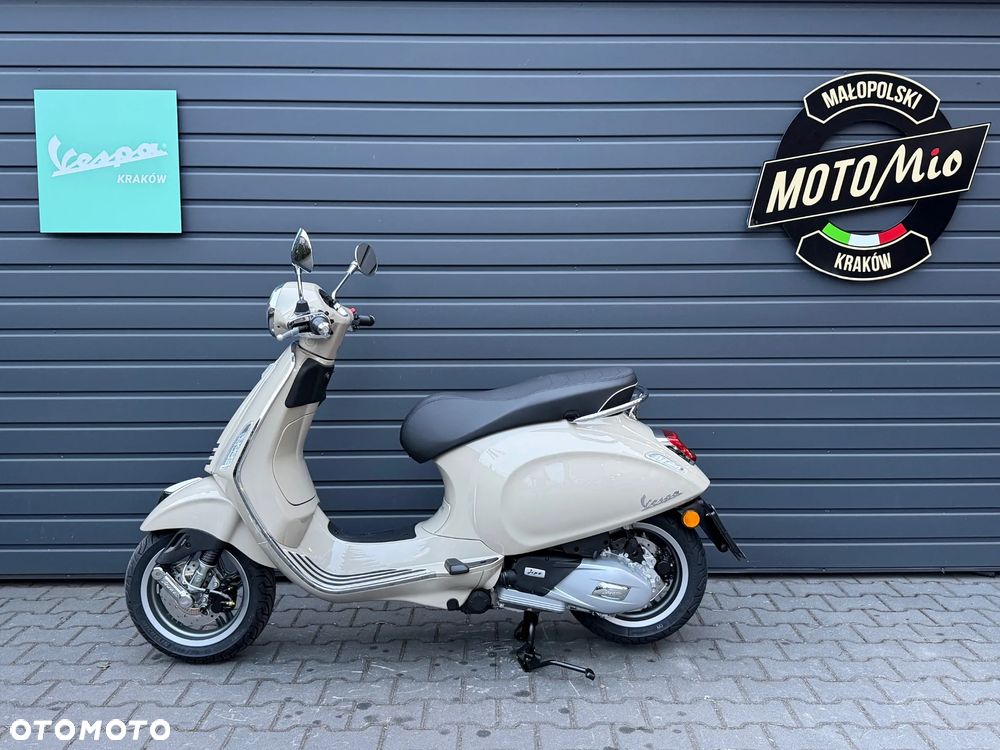 Vespa Primavera - 2
