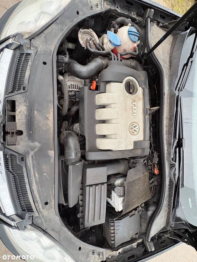 Volkswagen Golf - 21