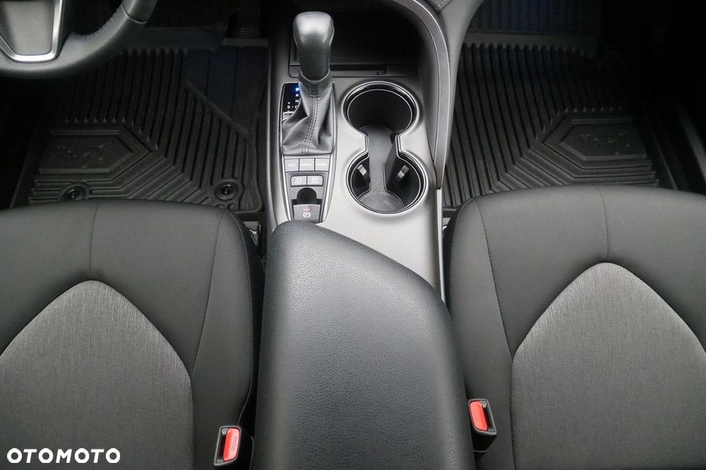 Toyota Camry 2.5 Hybrid Comfort CVT - 11