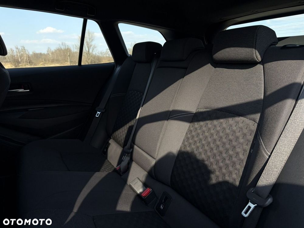 Toyota Corolla 1.8 Hybrid Comfort - 21