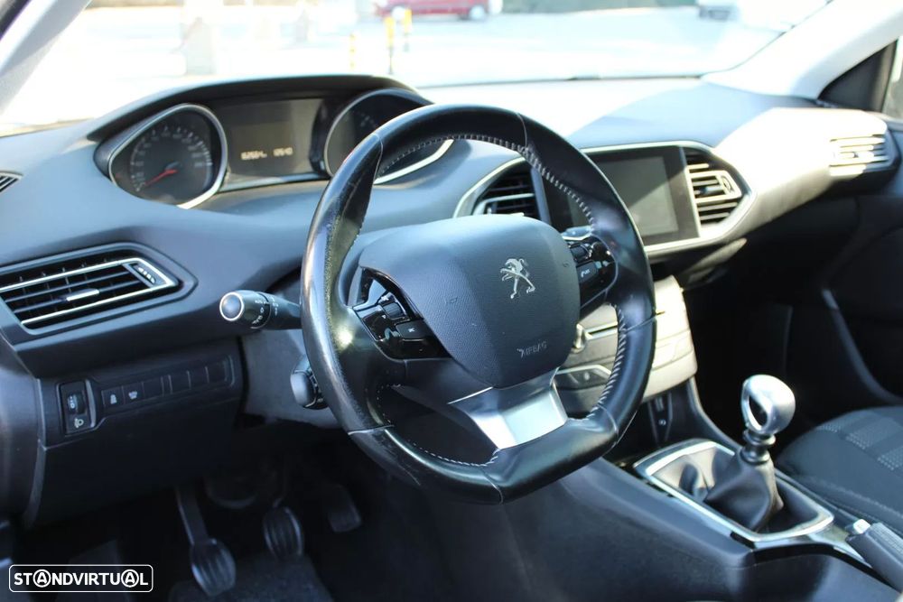 Peugeot 308 SW 1.6 BlueHDi Allure - 11