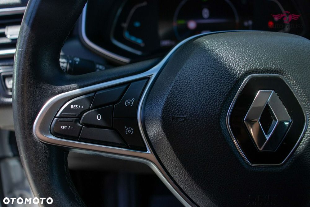 Renault Clio - 11